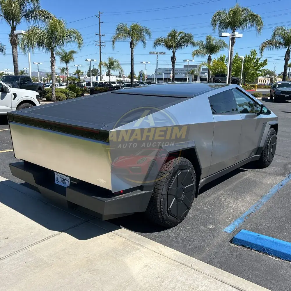 2024 Tesla Cybertruck CyberBeast