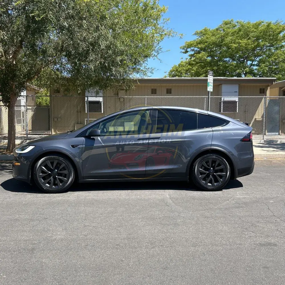 2022 Tesla Model X Plaid