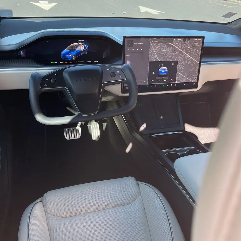 2023 Tesla Model X Plaid