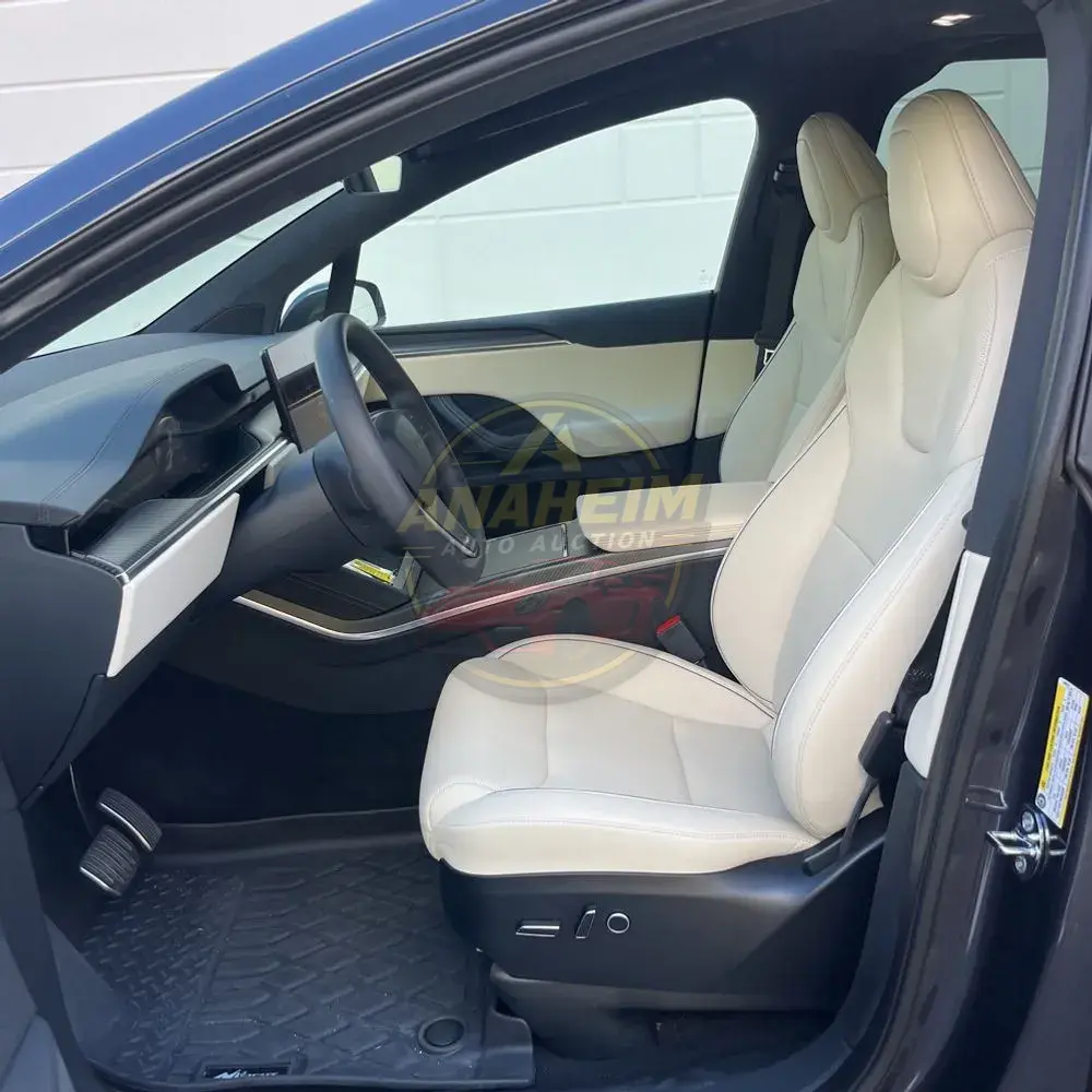 2024 Tesla Model X Plaid