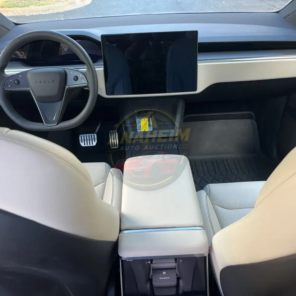2024 Tesla Model X Plaid