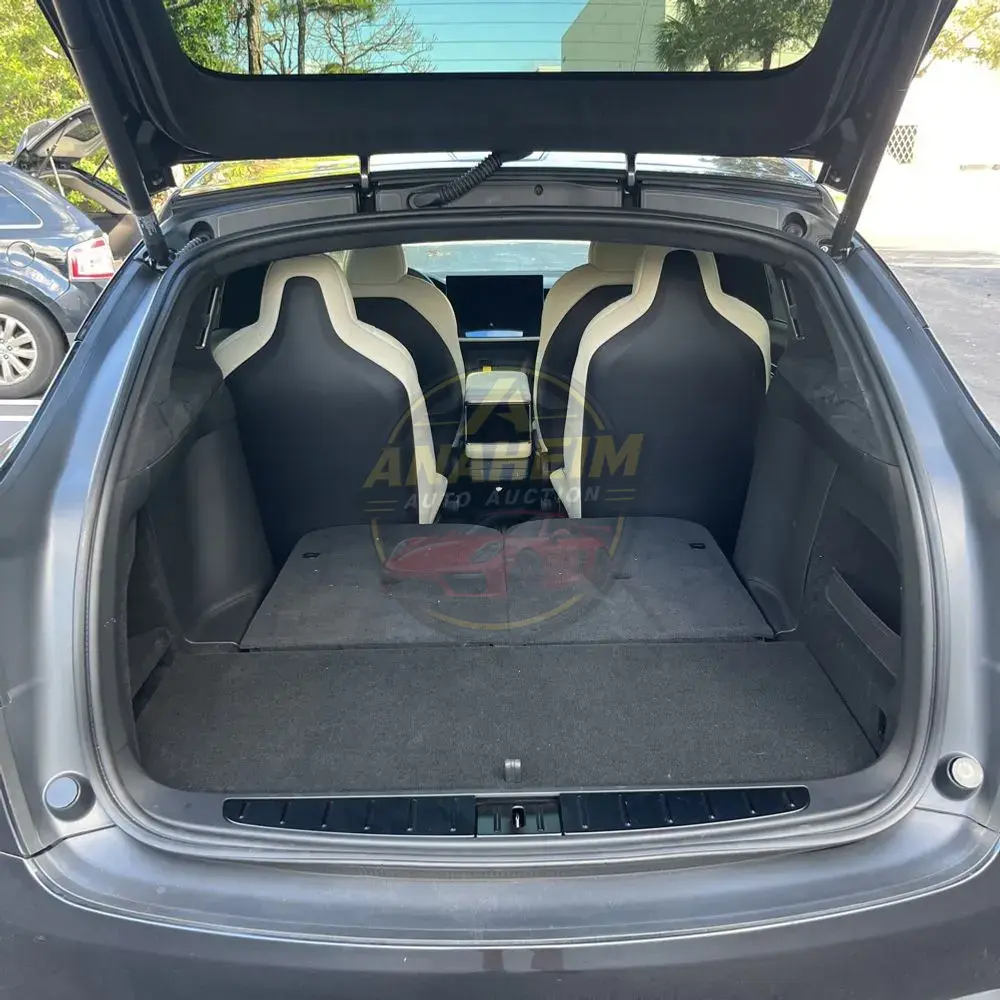 2024 Tesla Model X Plaid