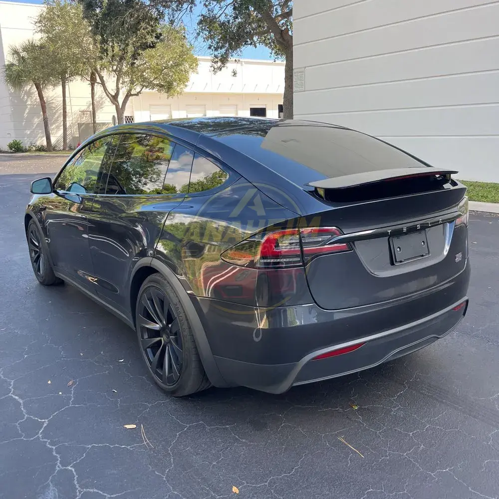 2024 Tesla Model X Plaid