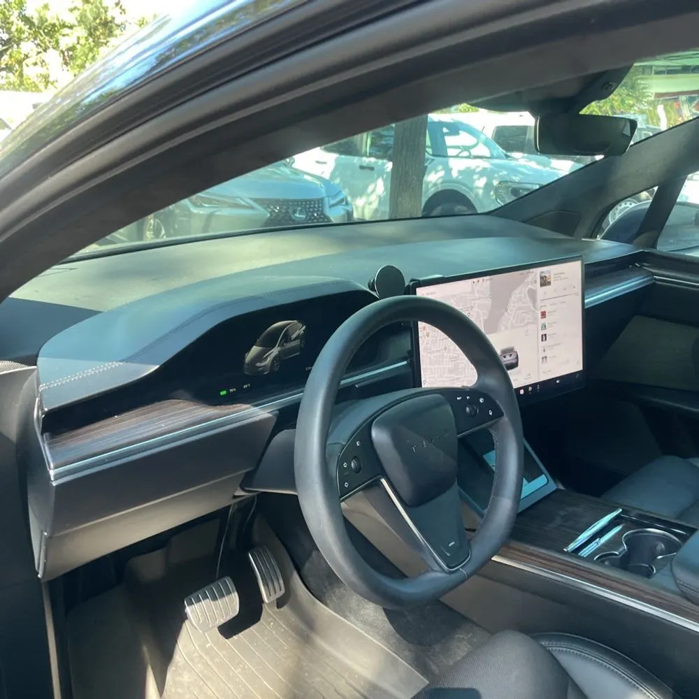 2023 Tesla Model X Standard Range