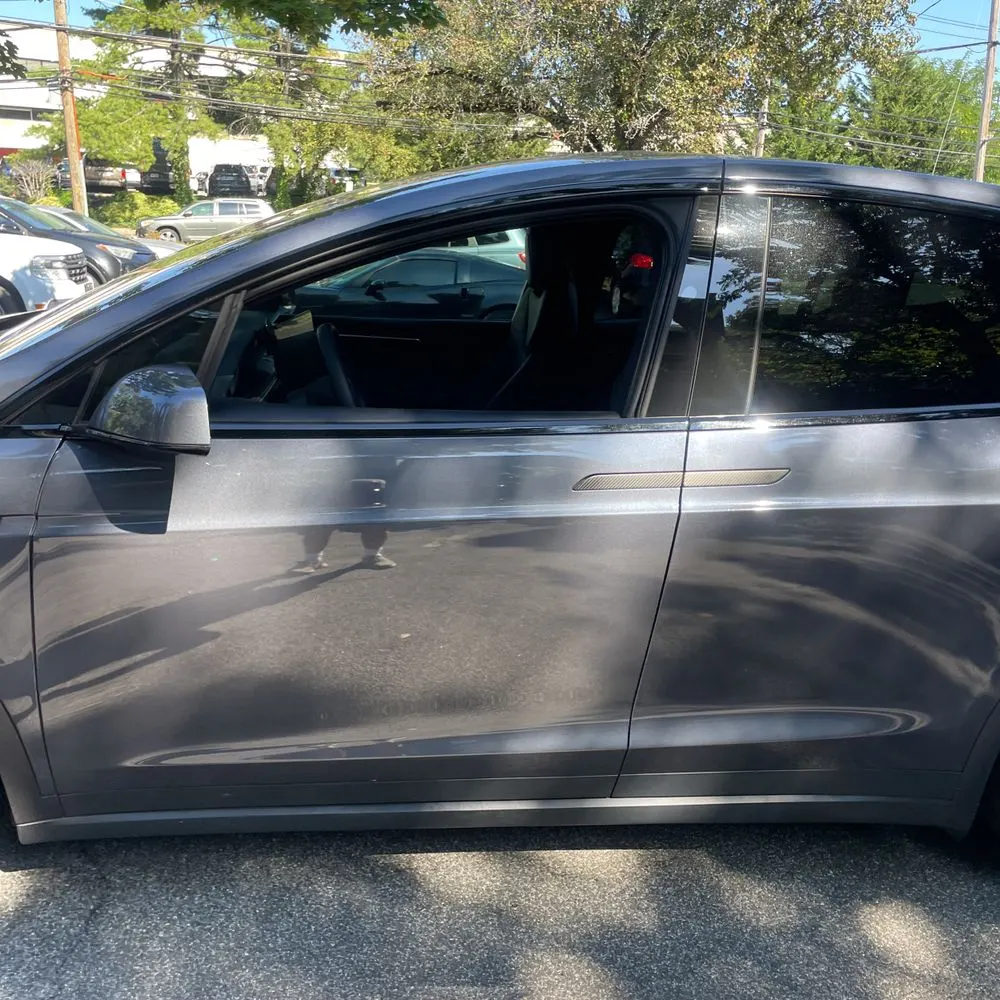 2023 Tesla Model X Standard Range