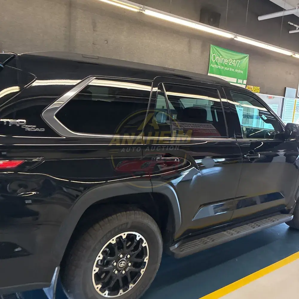 2025 Toyota Sequoia SR5
