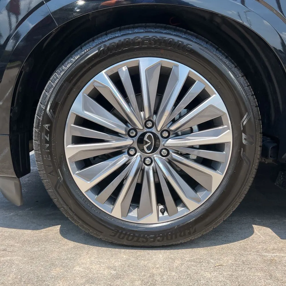 2025 INFINITI QX80 Sensory