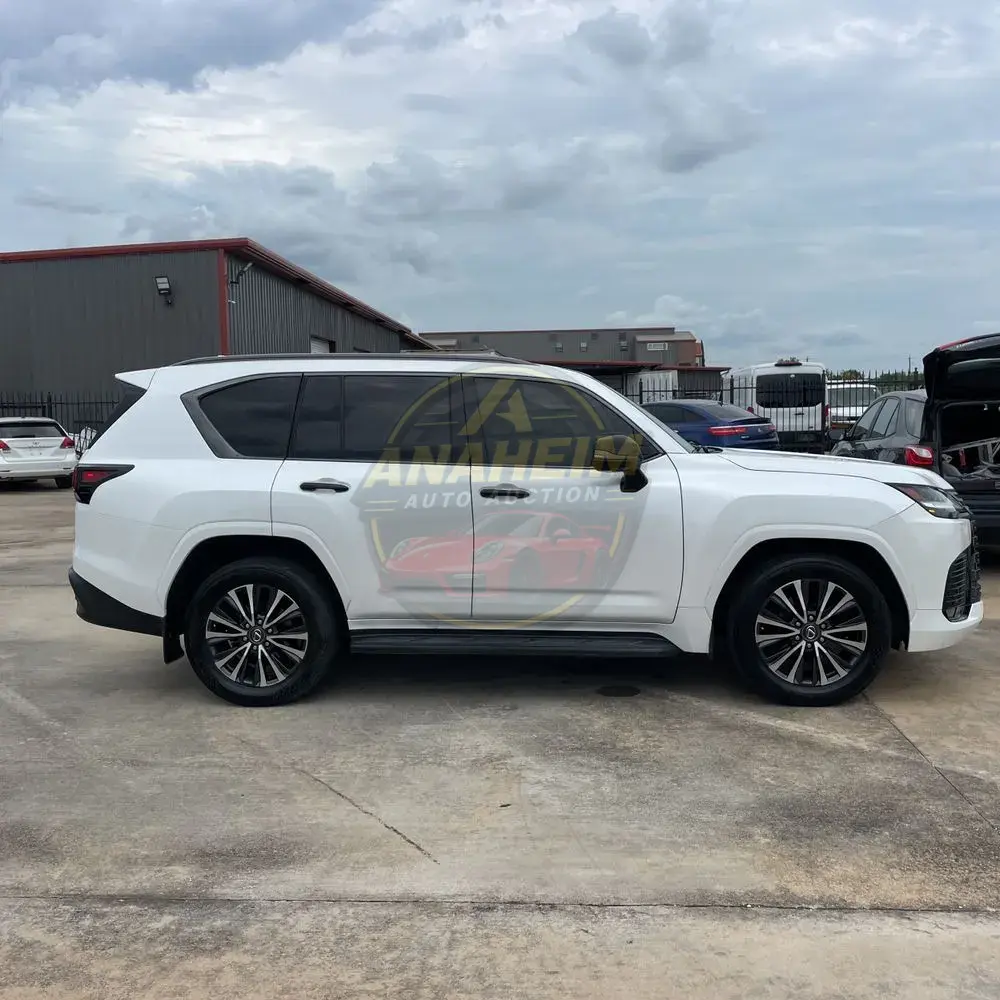 2022 Lexus LX 600 Premium