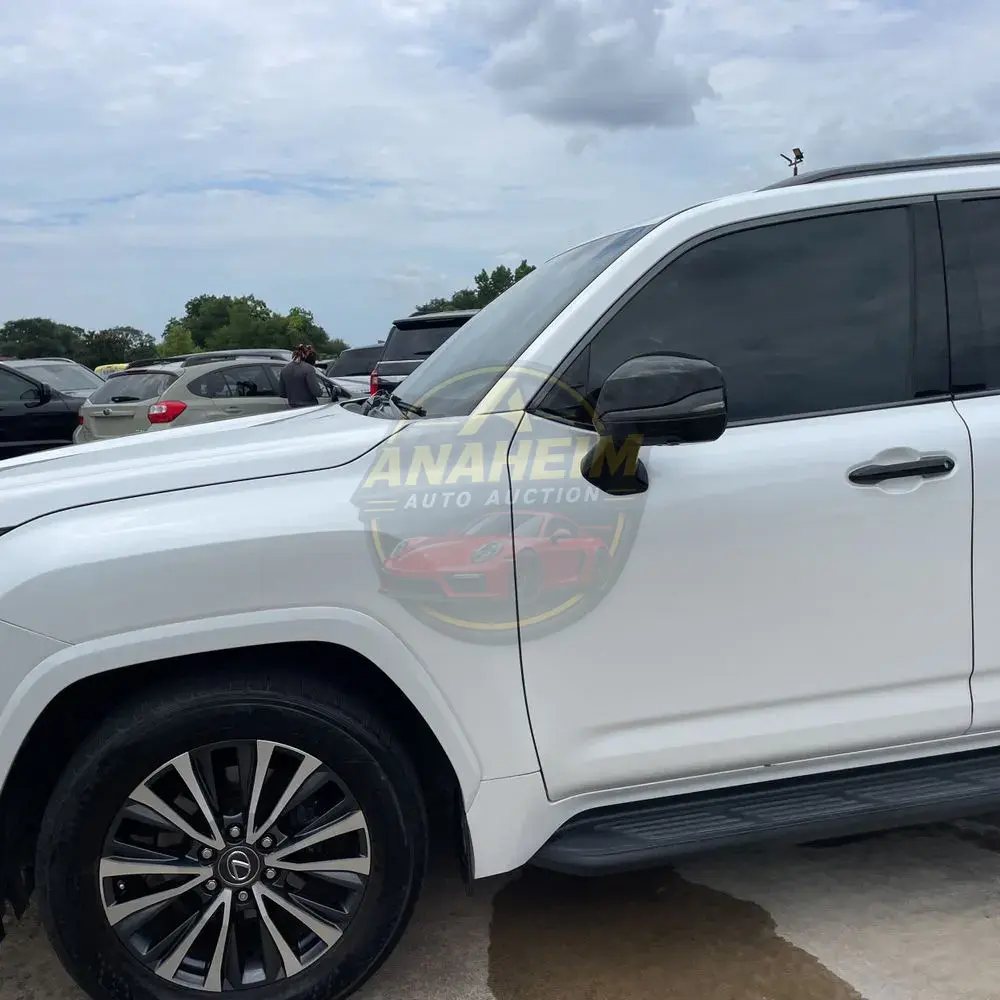 2022 Lexus LX 600 Premium