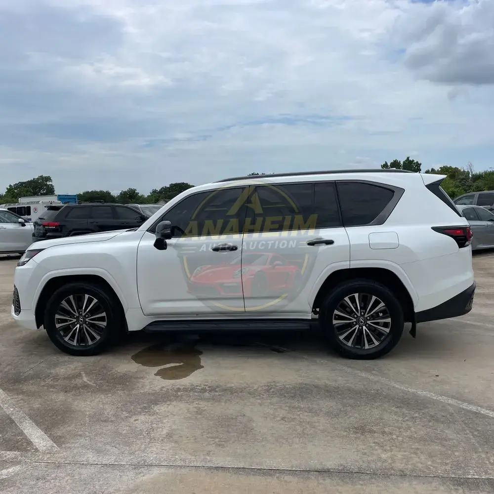 2022 Lexus LX 600 Premium