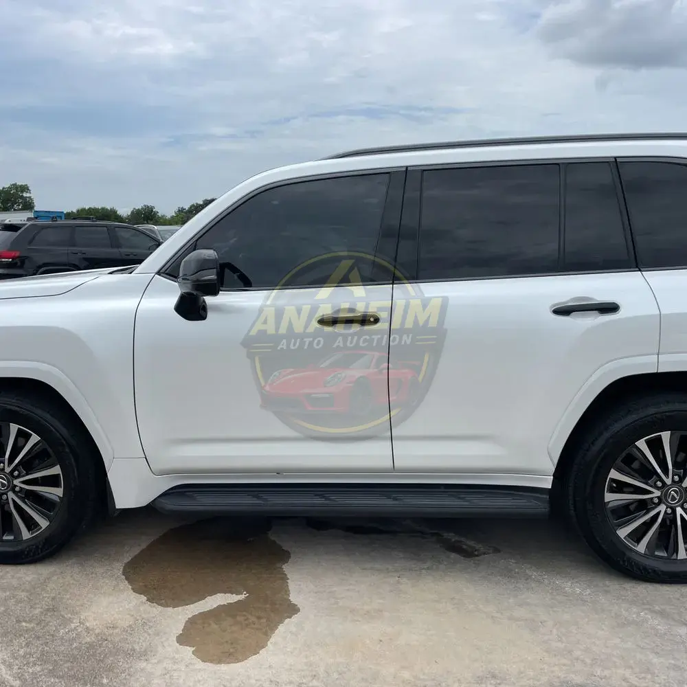 2022 Lexus LX 600 Premium
