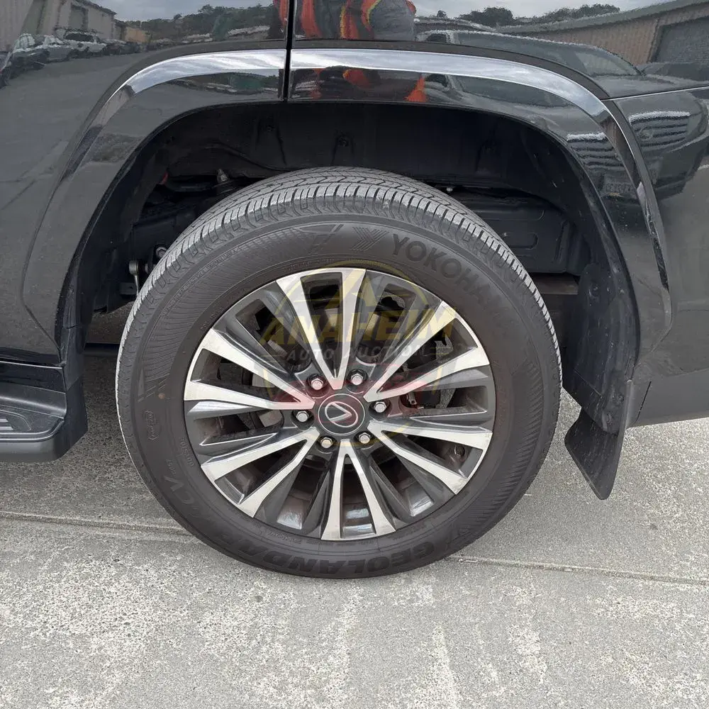 2024 Lexus LX 600 Premium