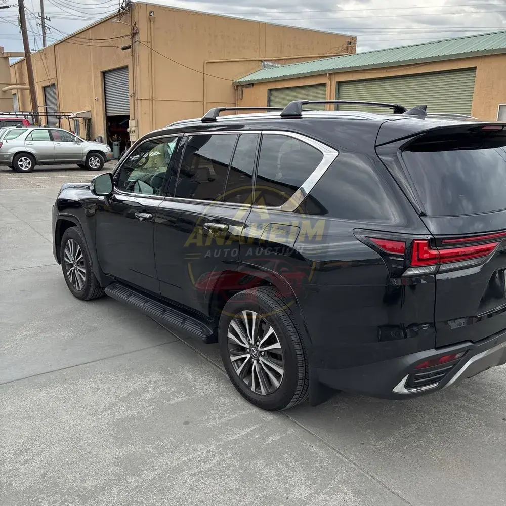 2024 Lexus LX 600 Premium