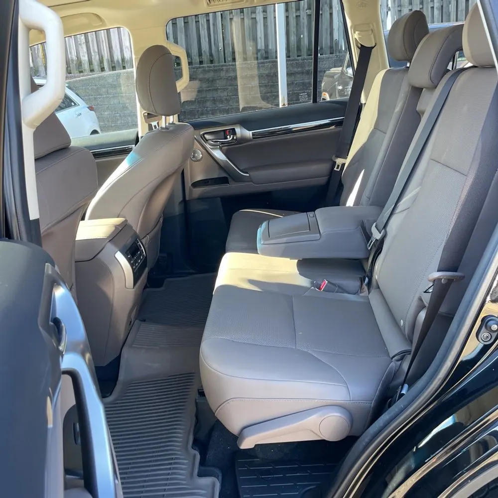2023 Lexus GX 460 Base
