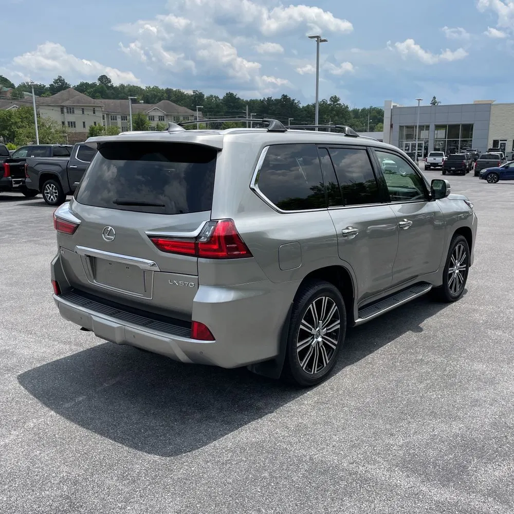 2021 Lexus LX 570 Three-Row