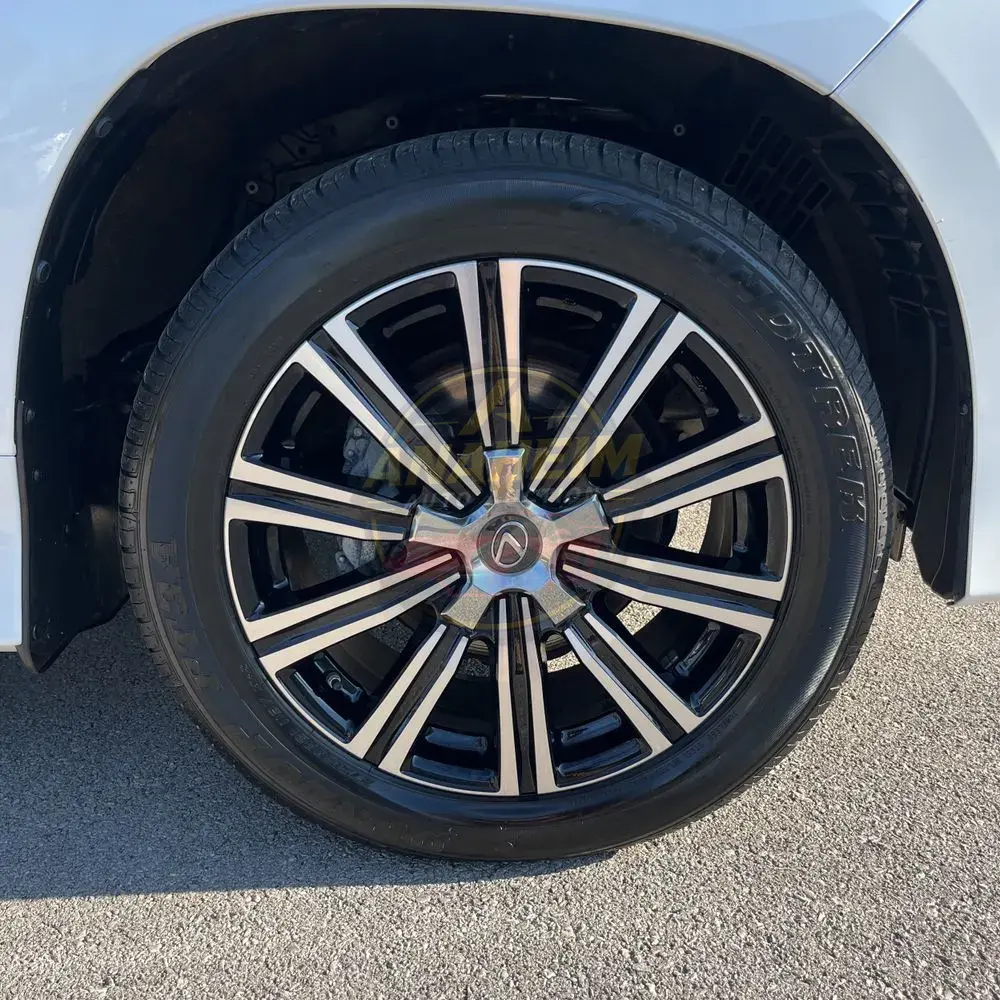 2021 Lexus LX 570 Three-Row