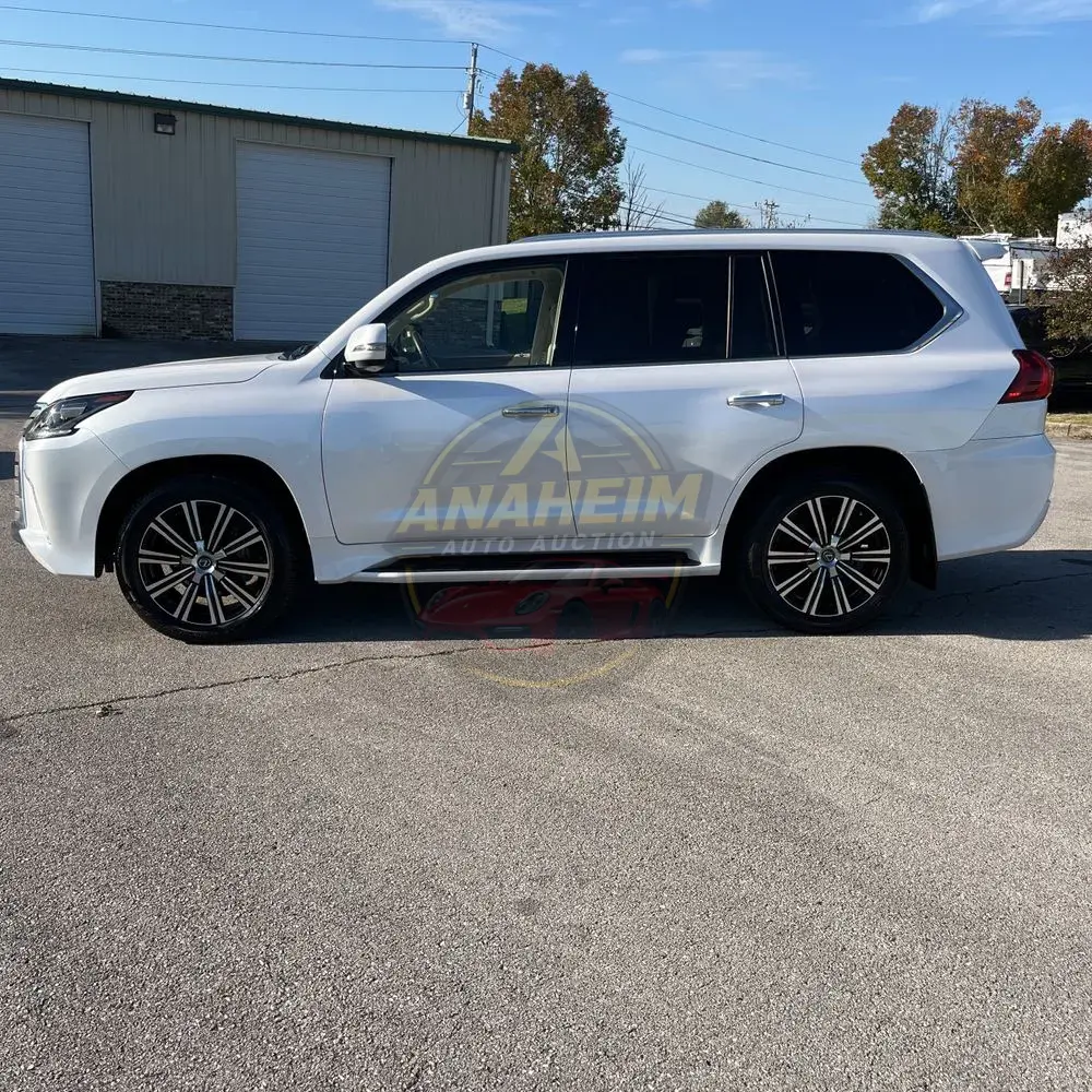 2021 Lexus LX 570 Three-Row