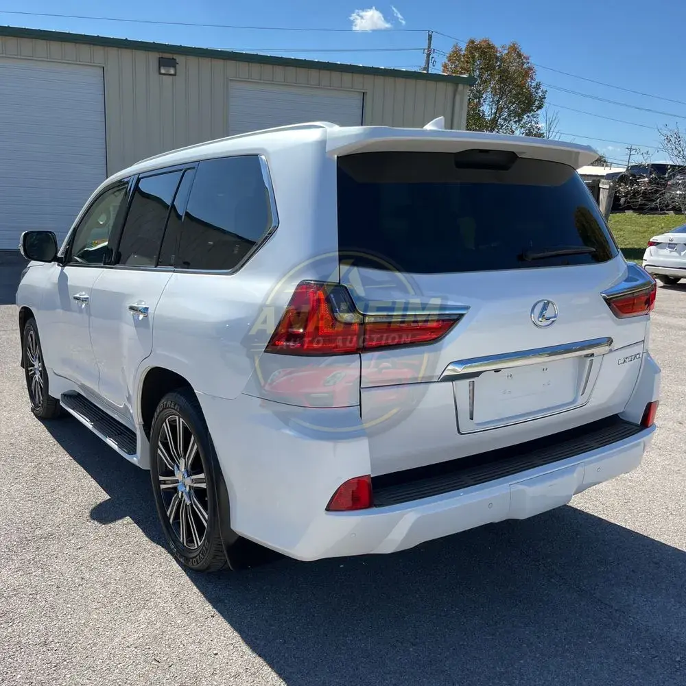 2021 Lexus LX 570 Three-Row