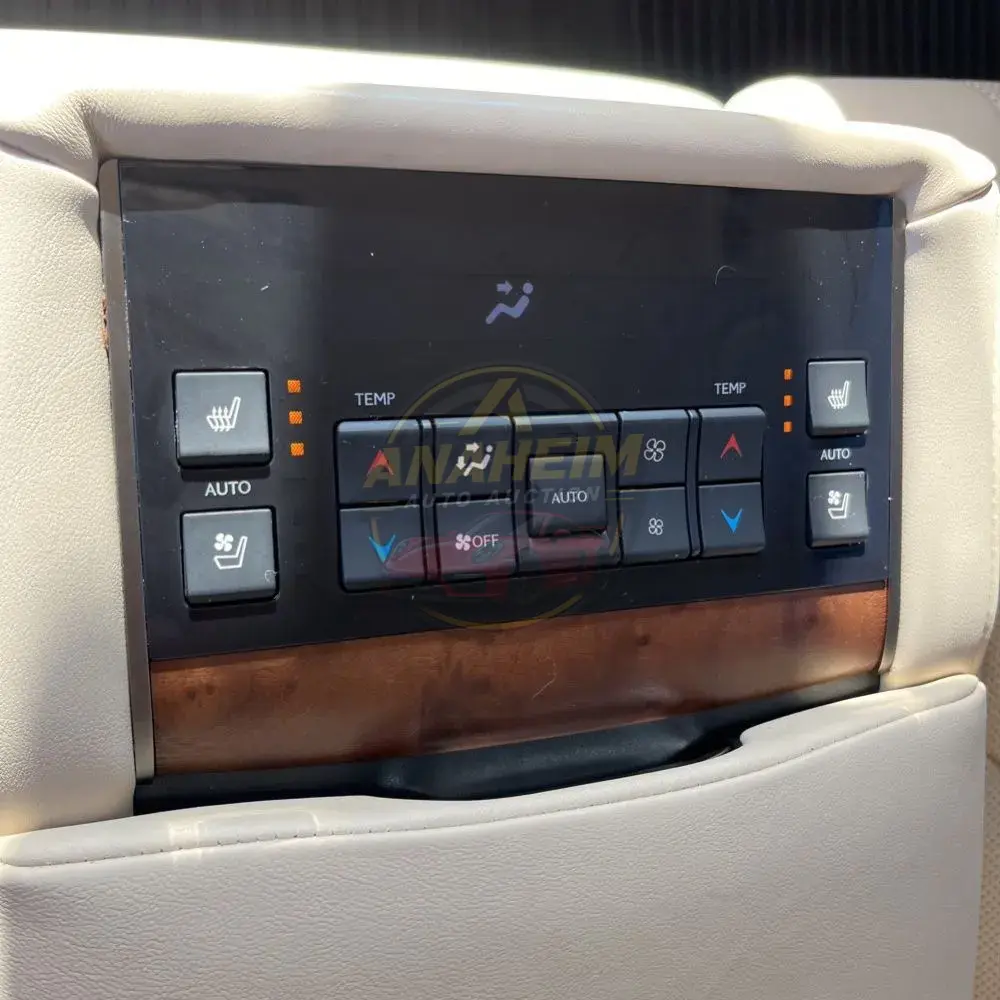 2021 Lexus LX 570 Three-Row