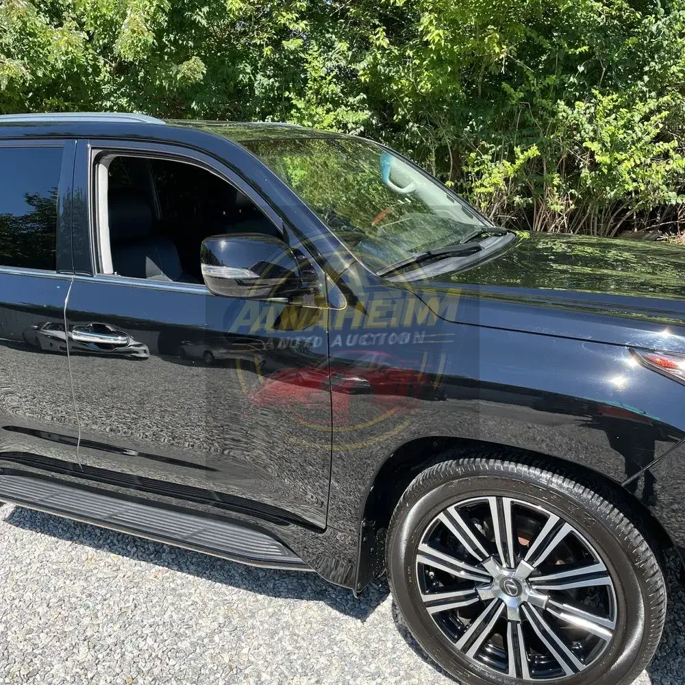 2021 Lexus LX 570 Three-Row