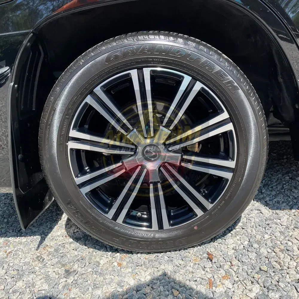 2021 Lexus LX 570 Three-Row