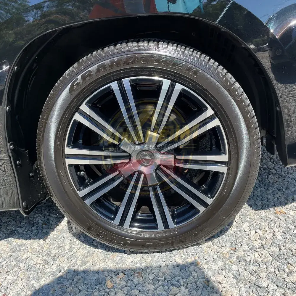 2021 Lexus LX 570 Three-Row