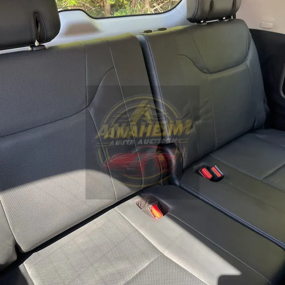 2021 Lexus LX 570 Three-Row
