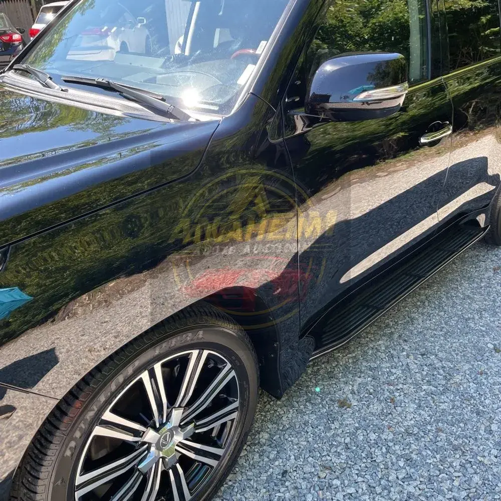 2021 Lexus LX 570 Three-Row