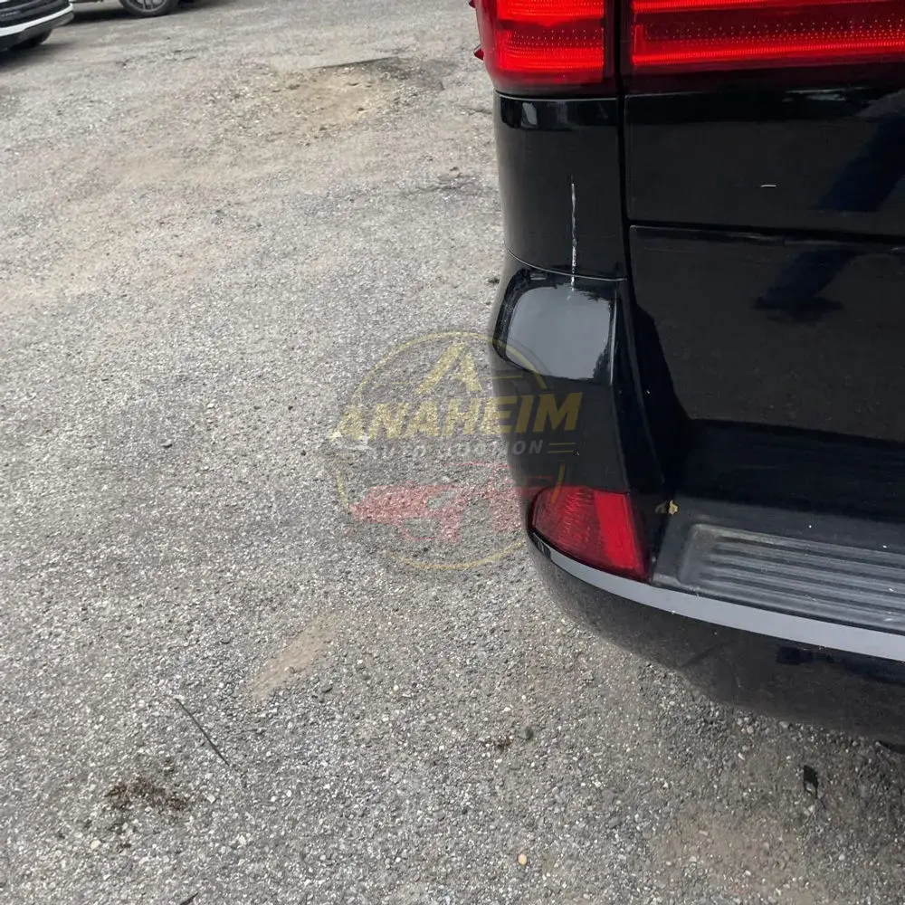 2020 Lexus LX 570 Two-Row