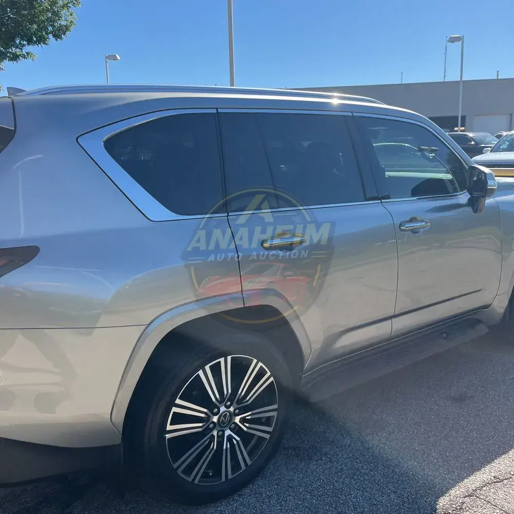 2024 Lexus LX 600 Luxury