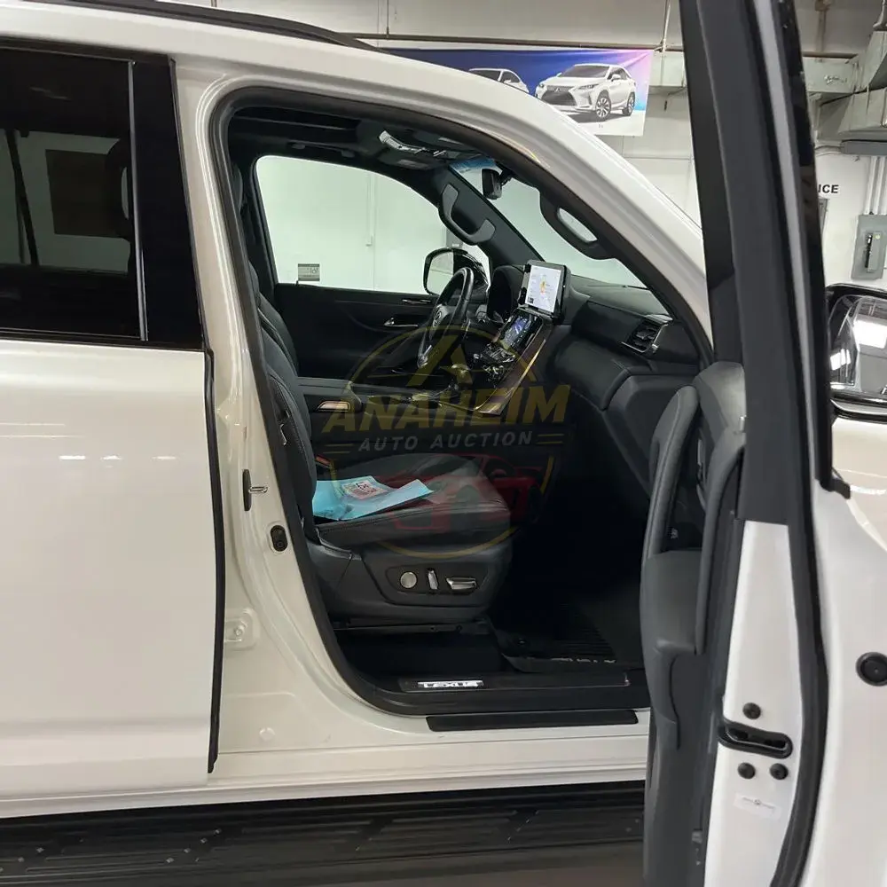 2023 Lexus LX 600 Luxury