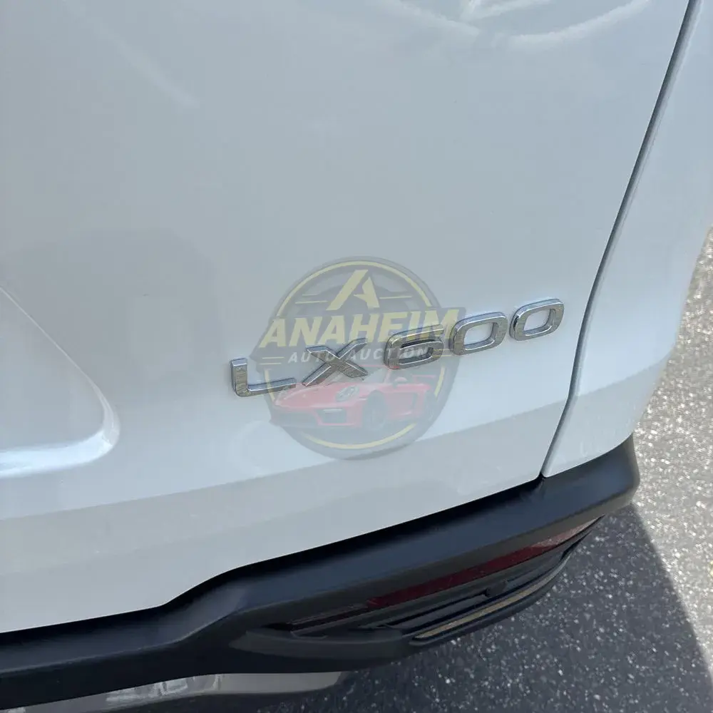 2024 Lexus LX 600 Luxury