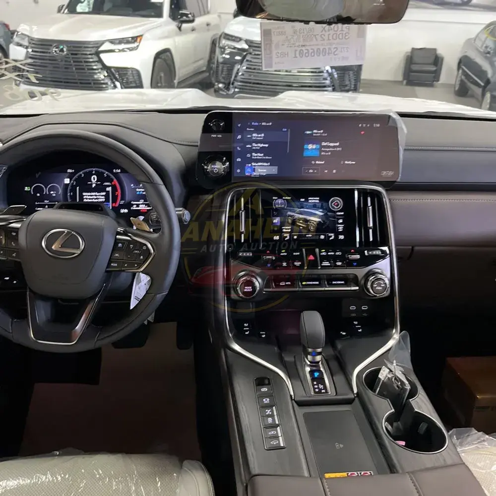 2025 Lexus LX 700h Luxury