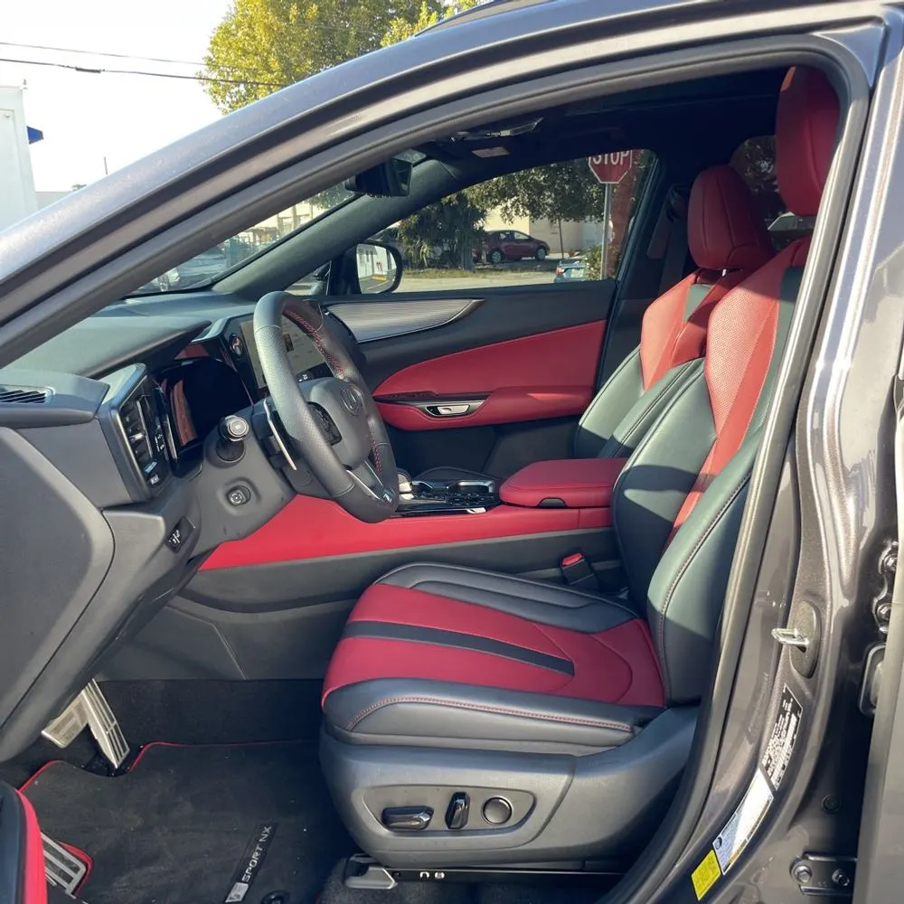 2025 Lexus NX 450h+ F SPORT Handling