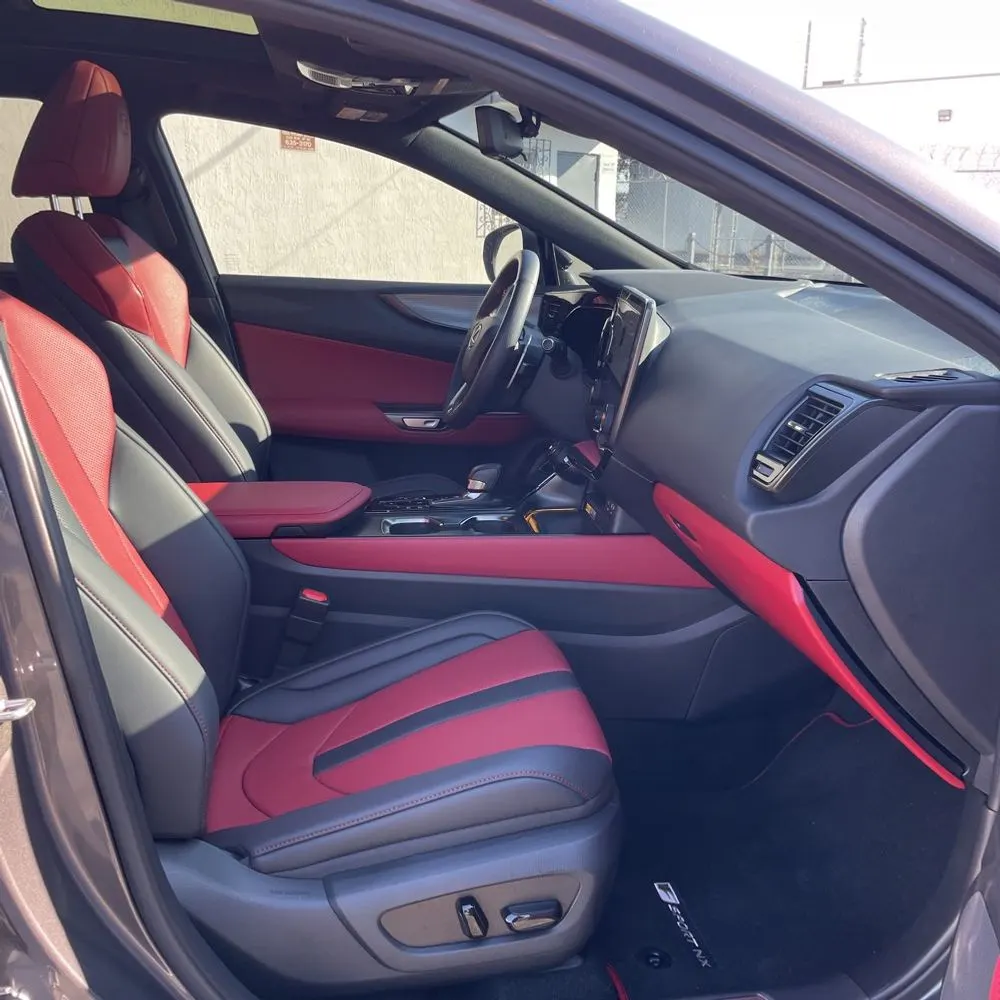 2025 Lexus NX 450h+ F SPORT Handling