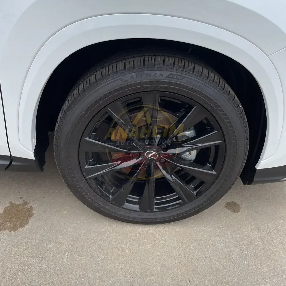 2025 Lexus NX 450h+ F SPORT Handling