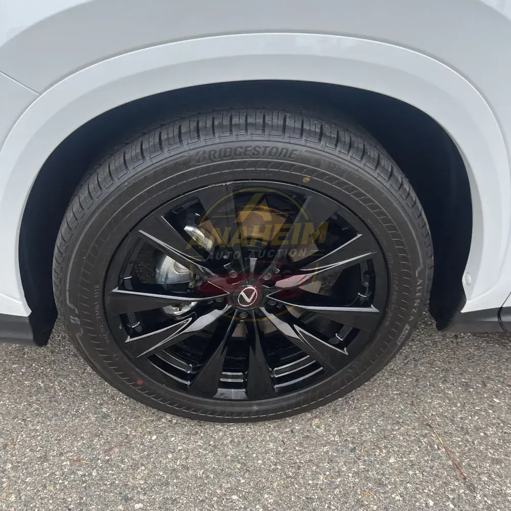 2025 Lexus NX 450h+ F SPORT Handling