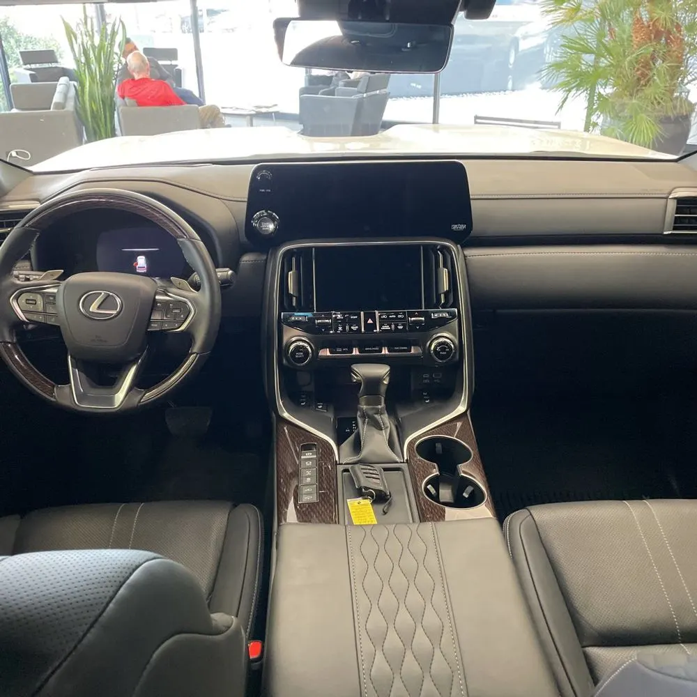 2023 Lexus LX 600 Ultra Luxury