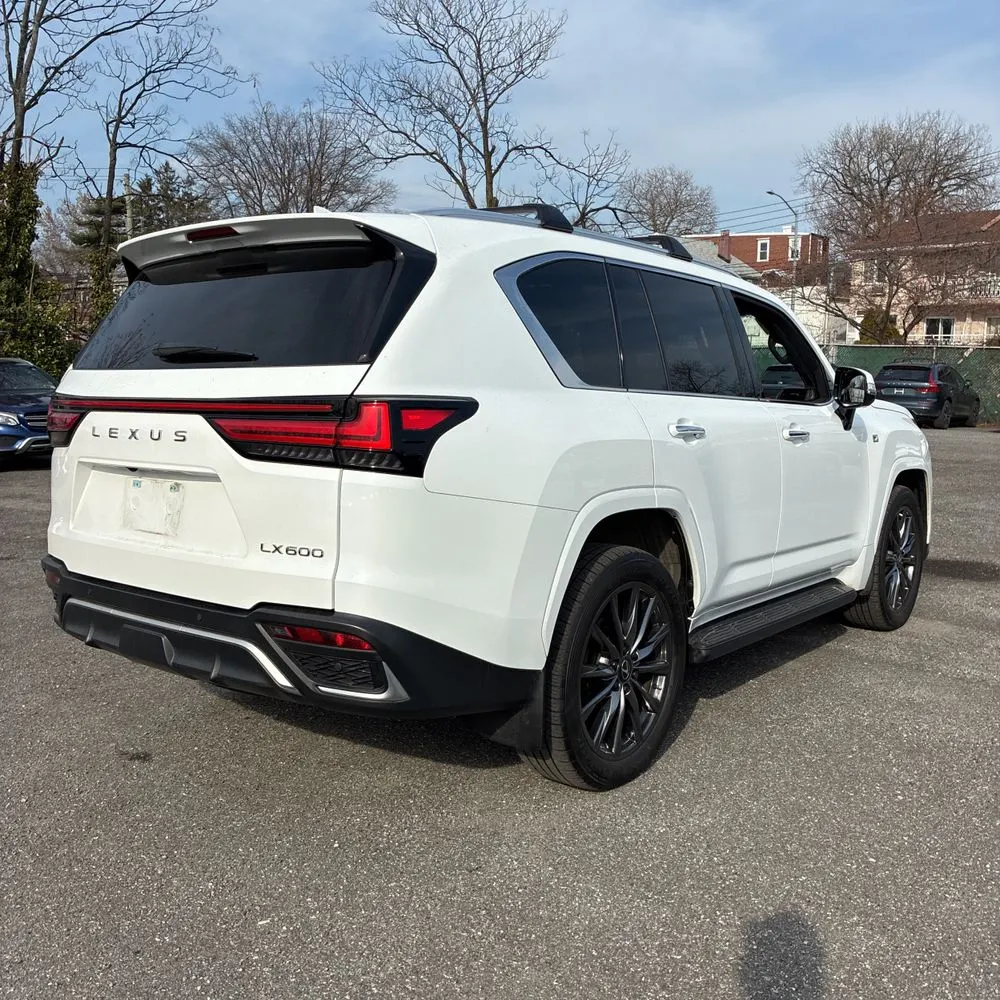 2024 Lexus LX 600 F SPORT Handling