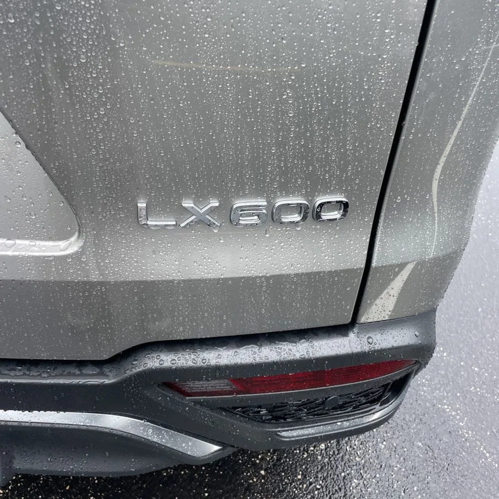 2024 Lexus LX 600 F SPORT Handling