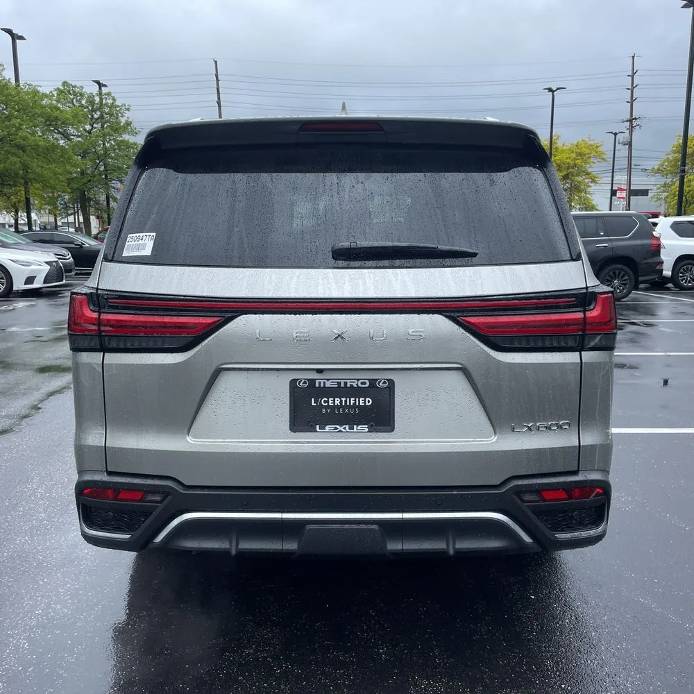2024 Lexus LX 600 F SPORT Handling