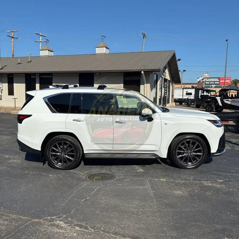 2024 Lexus LX 600 F SPORT Handling
