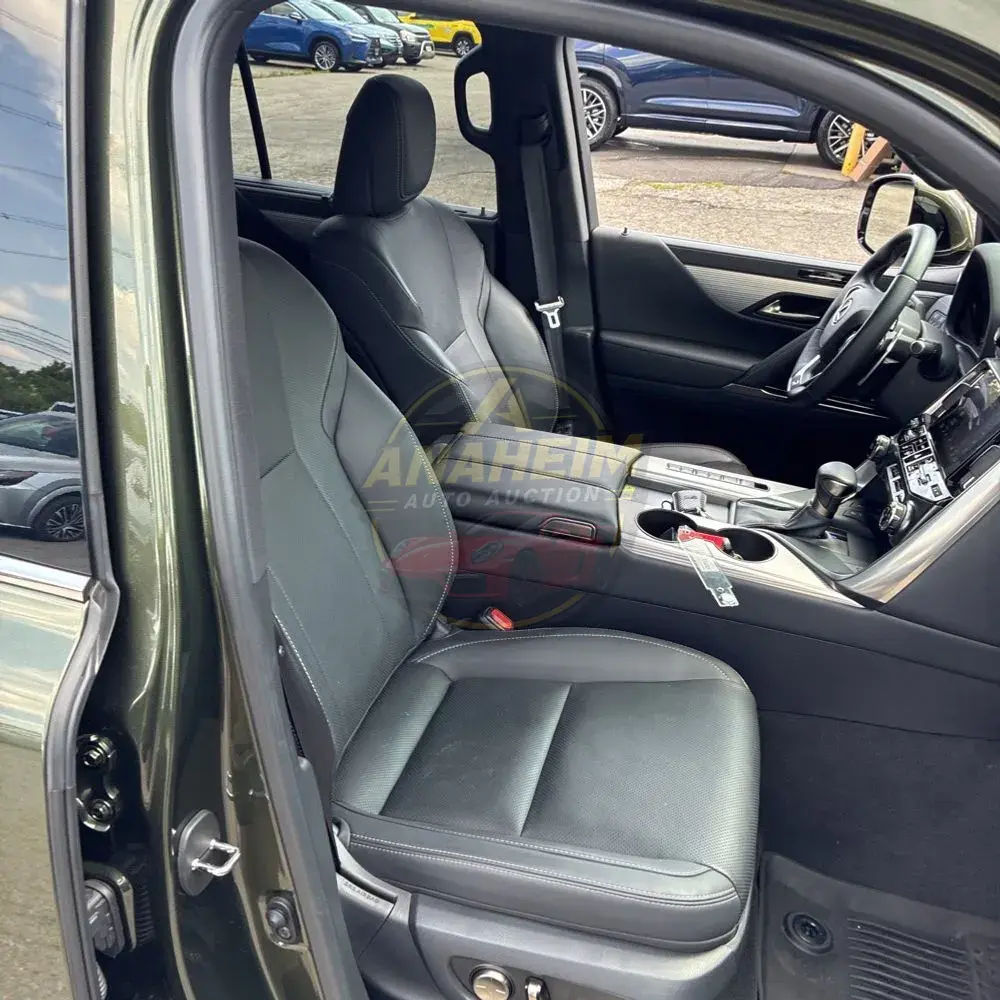 2024 Lexus LX 600 F SPORT Handling