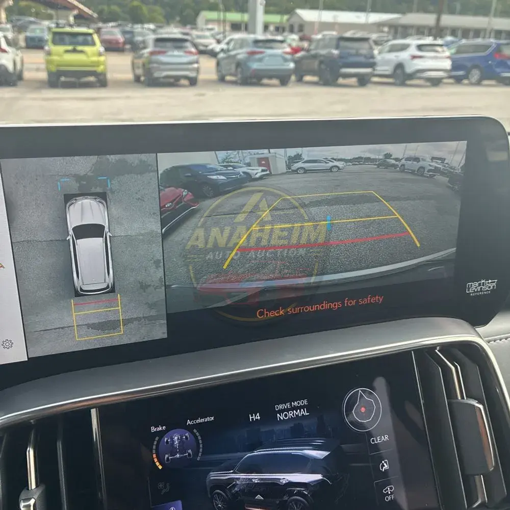 2024 Lexus LX 600 F SPORT Handling