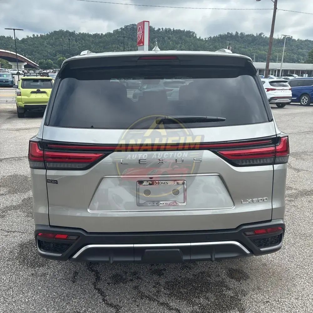2024 Lexus LX 600 F SPORT Handling