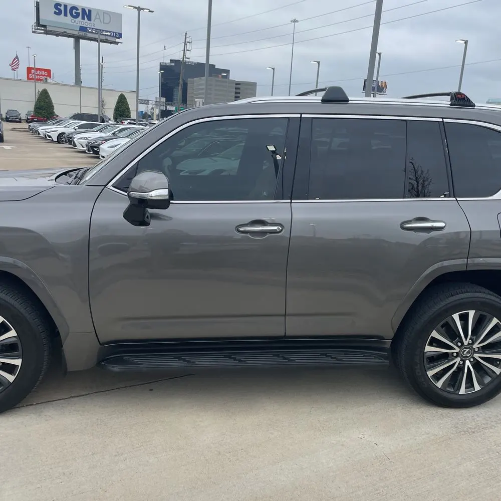 2022 Lexus LX 600 Base
