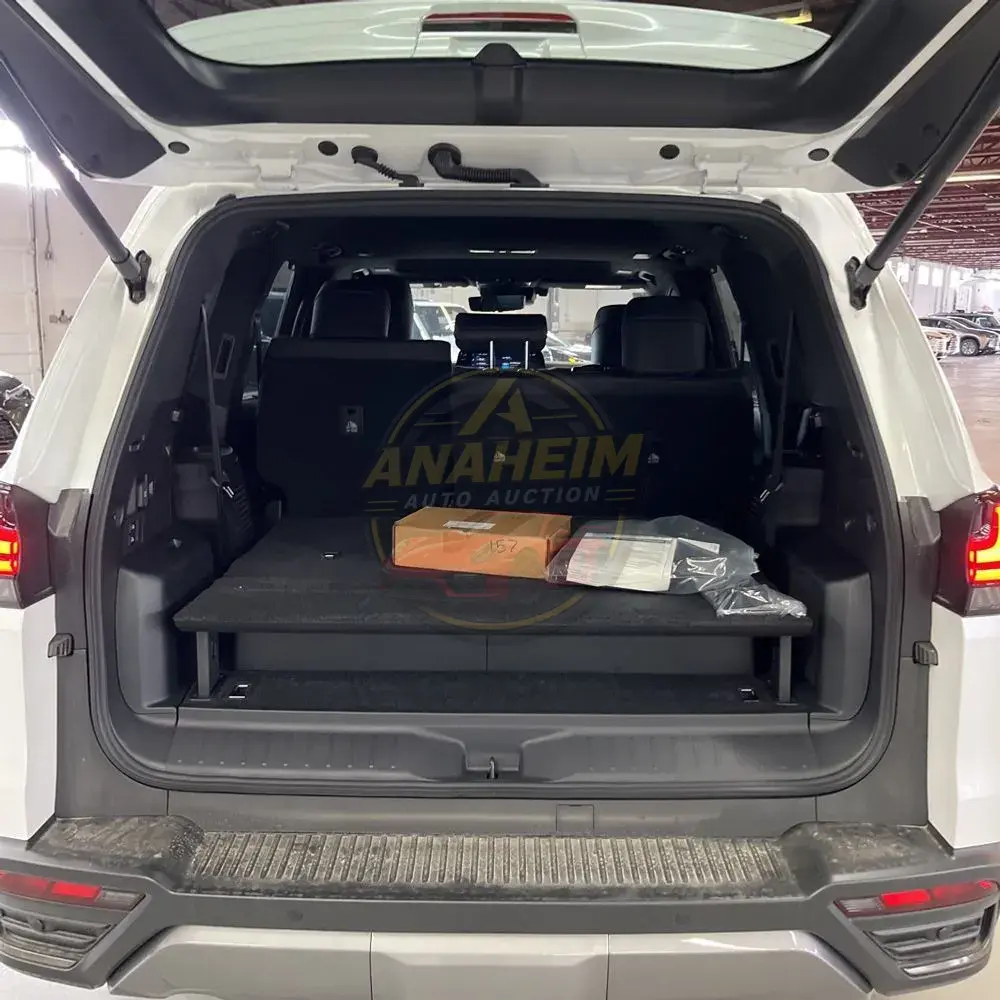 2025 Lexus LX 700h Overtrail