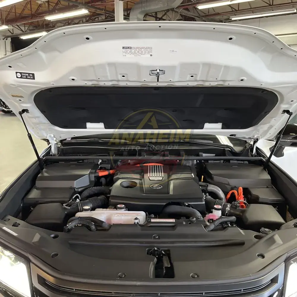 2025 Lexus LX 700h Overtrail