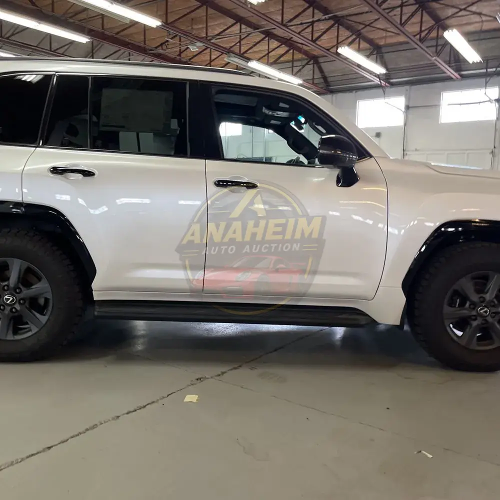 2025 Lexus LX 700h Overtrail