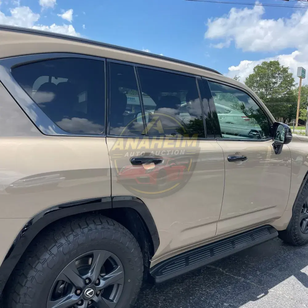 2025 Lexus LX 700h Overtrail